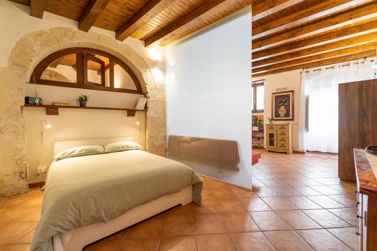 Apartamento Ortigia Vicolo Giudecca Flat Syracuse Exterior foto